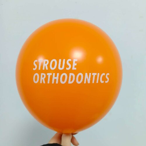 Como encomendar balões de látex impressos personalizados