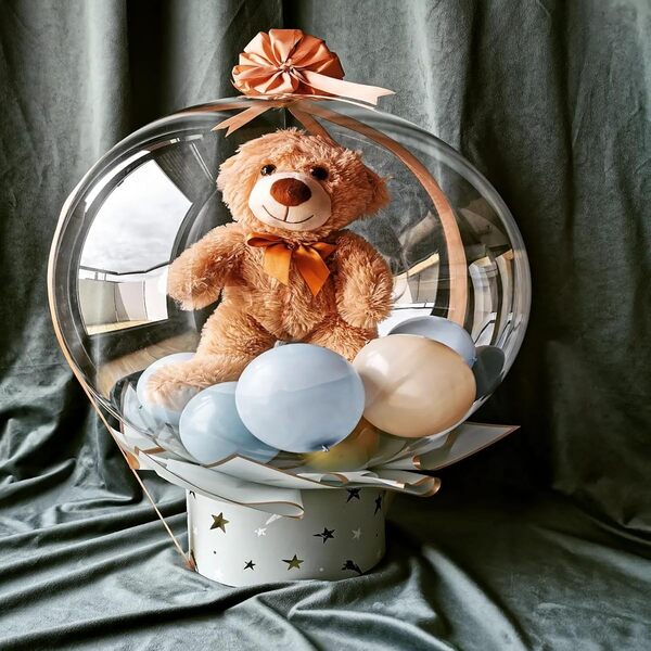 Balão Bobo com coelhinho de brinquedo