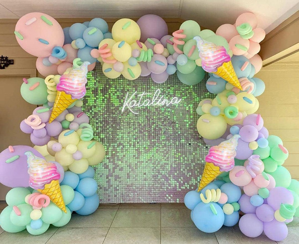 Guirlanda de arco de balão de sorvete de macaron